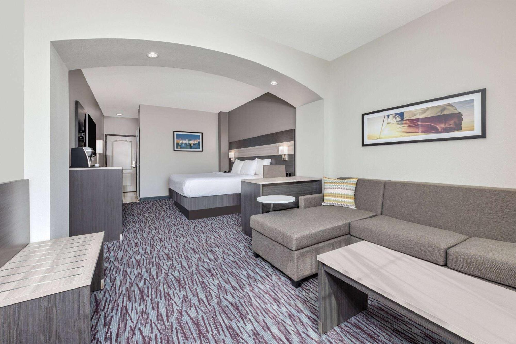 La Quinta By Wyndham Allen At The Village Екстер'єр фото