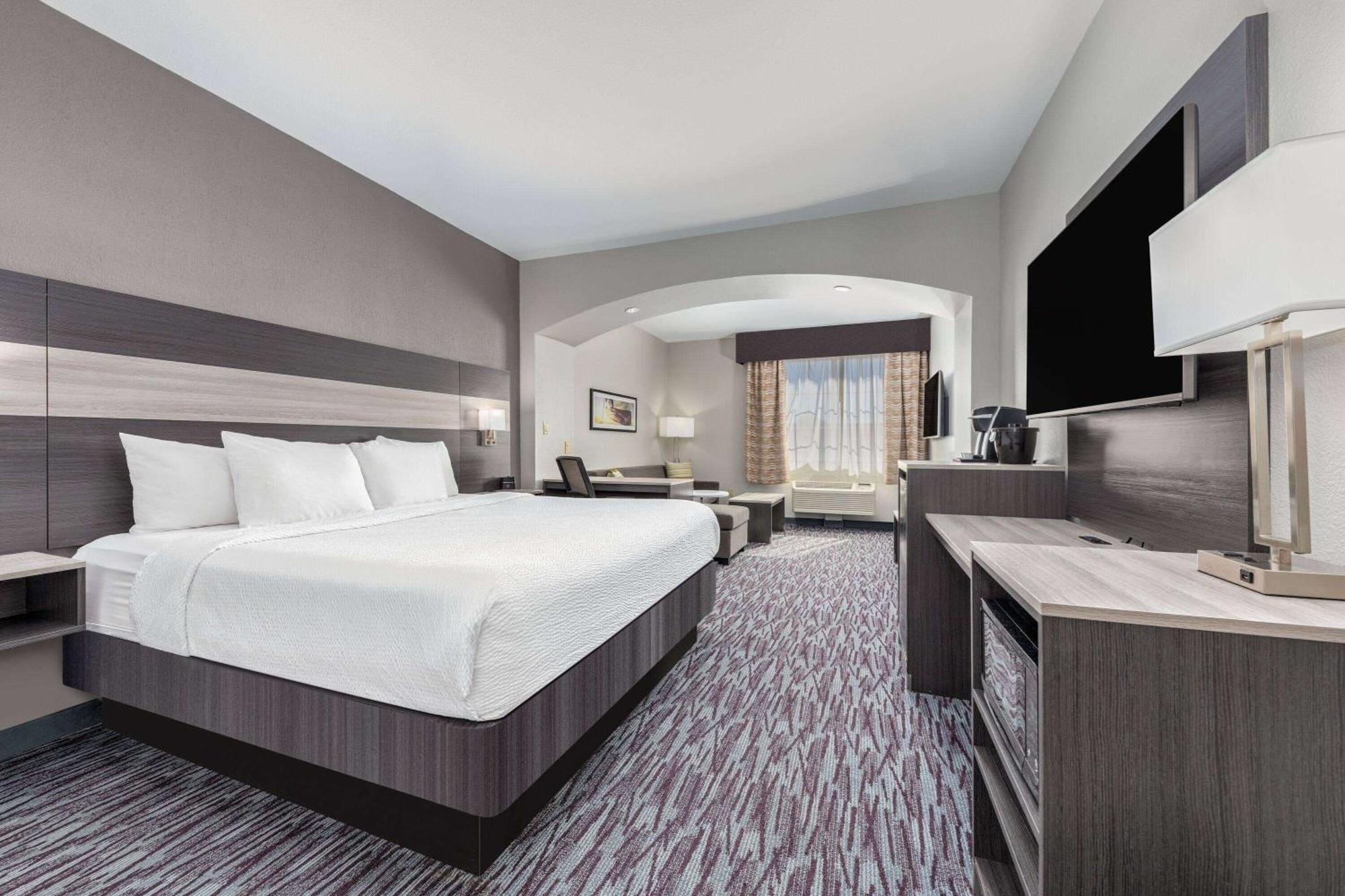 La Quinta By Wyndham Allen At The Village Екстер'єр фото